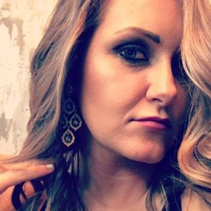 Meet your Posher, Jaclyn